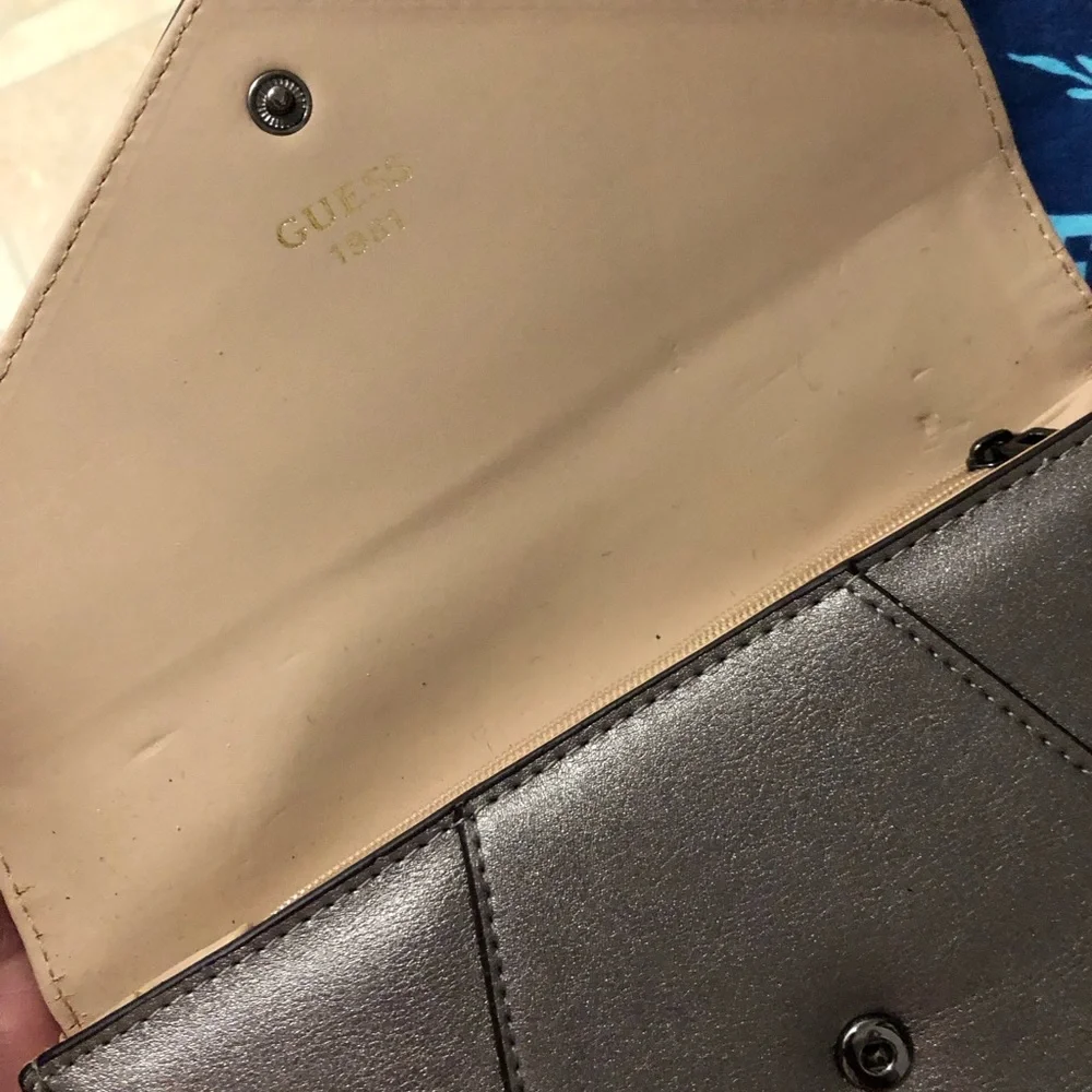 GUESS WALLET - Picture 7 of 12